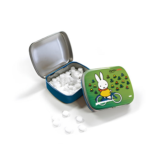 en öppnad burk med mintgodis, Miffy på cykel – mintburk med pepparmintkarameller i mörkgrön metallic