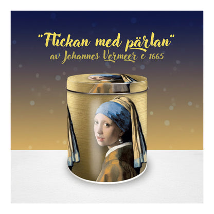 Förvaringsburk för stroopwaflar i mässingsfärg med motivet ”Flickan med pärlan” av Johannes Vermeer