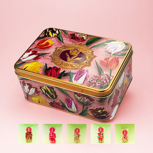 Vackra plåt kexburk serien Pretty Tulips i rosa eller gröna met påse godis.