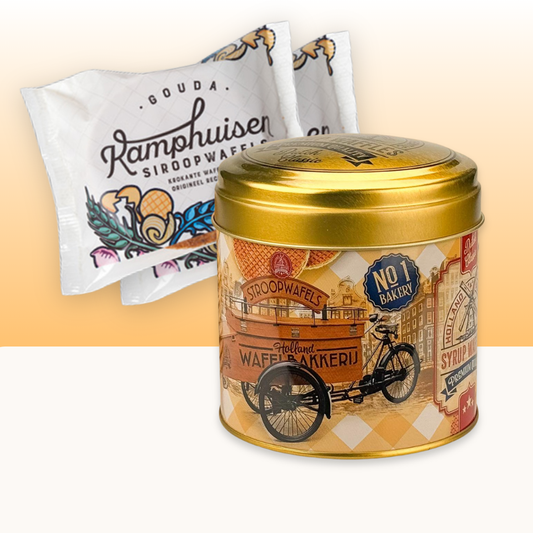 Gul Lastcykel-burk med två paket Kamphuisen sirapsvåfflor, ett exklusivt holländskt gåvoset med klassisk nederländsk design och krispiga sirapsvåfflor med karamellsirap.