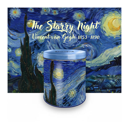 Förvaringsburk i metall för stroopwafflar med reliefmönster med motivet ”The Starry Night” av Vincent van Gogh